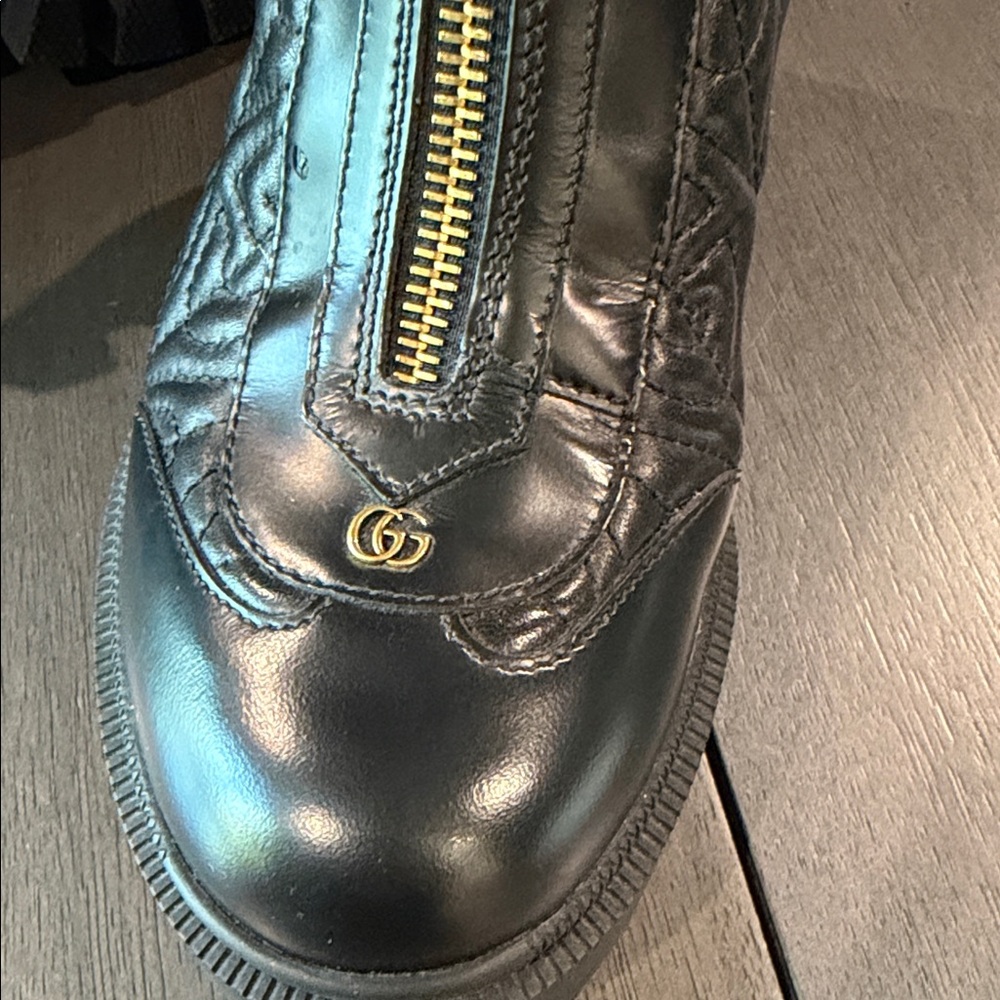 Gucci Black Quilted Leather Platform Zip Ankle Boots with Gold Hardware - Picture 8 of 17